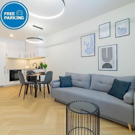 Blue Apartment Ceglana - Free Parking - Self Check-In Катовице Экстерьер фото